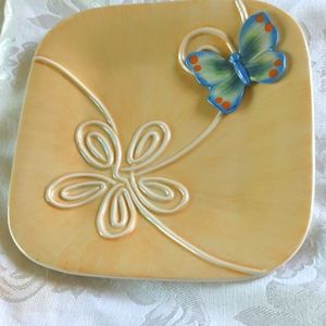 Fitz and Floyd Living Color 3D Butterfly Plate 9x9 Yellow with light Blue butter
